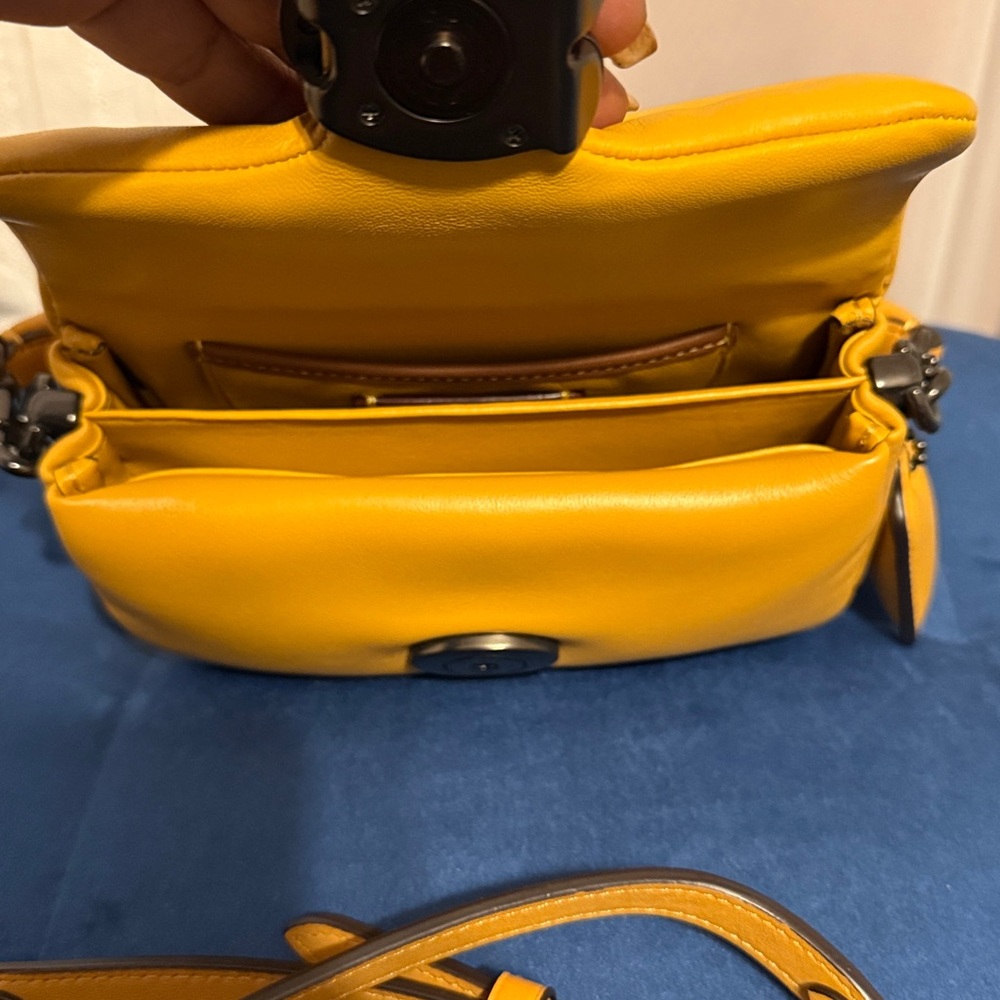 Coach Pillow Tabby mini Shoulder Bag - Picture 7 of 7